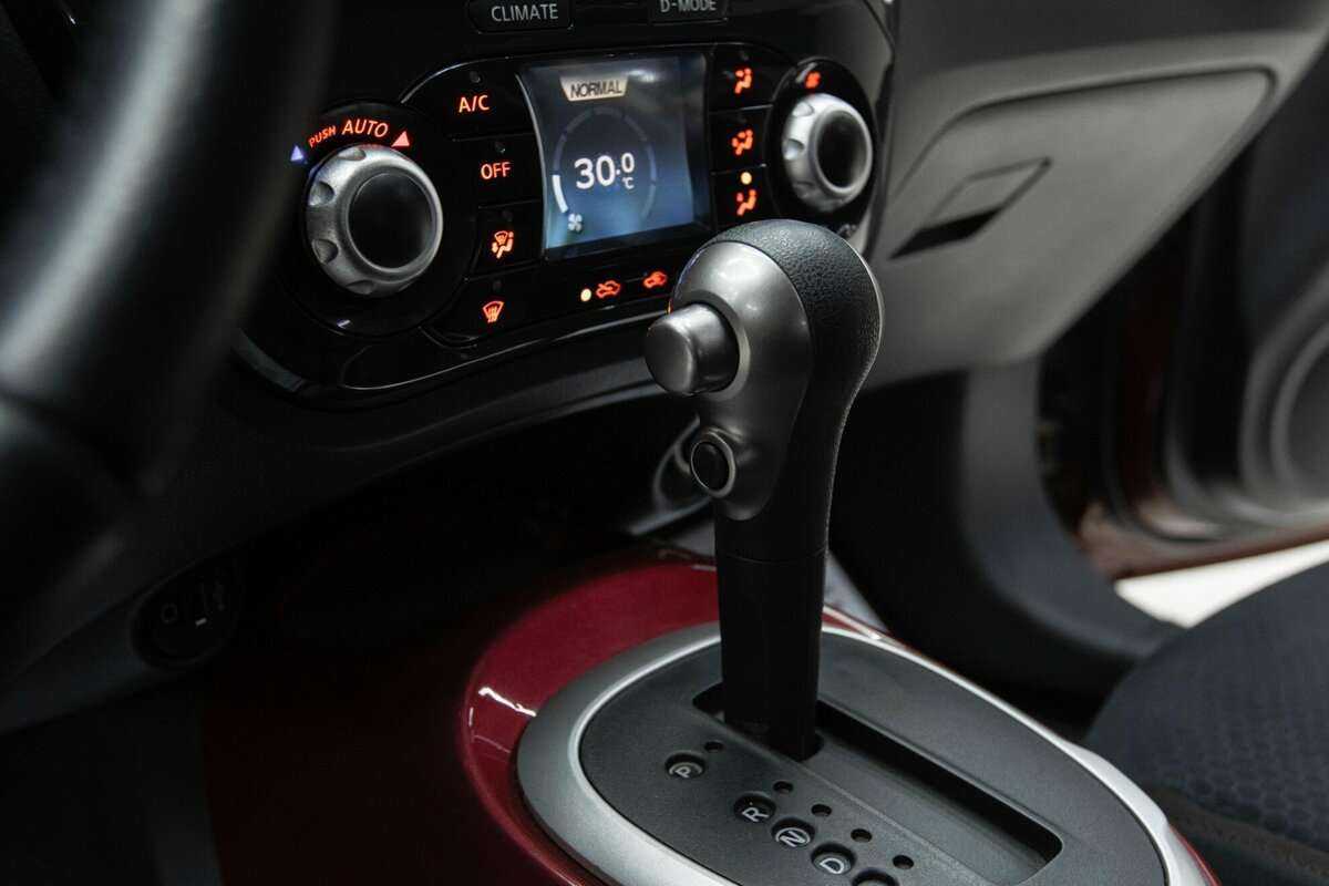 Nissan Juke, 2012 Фото №12