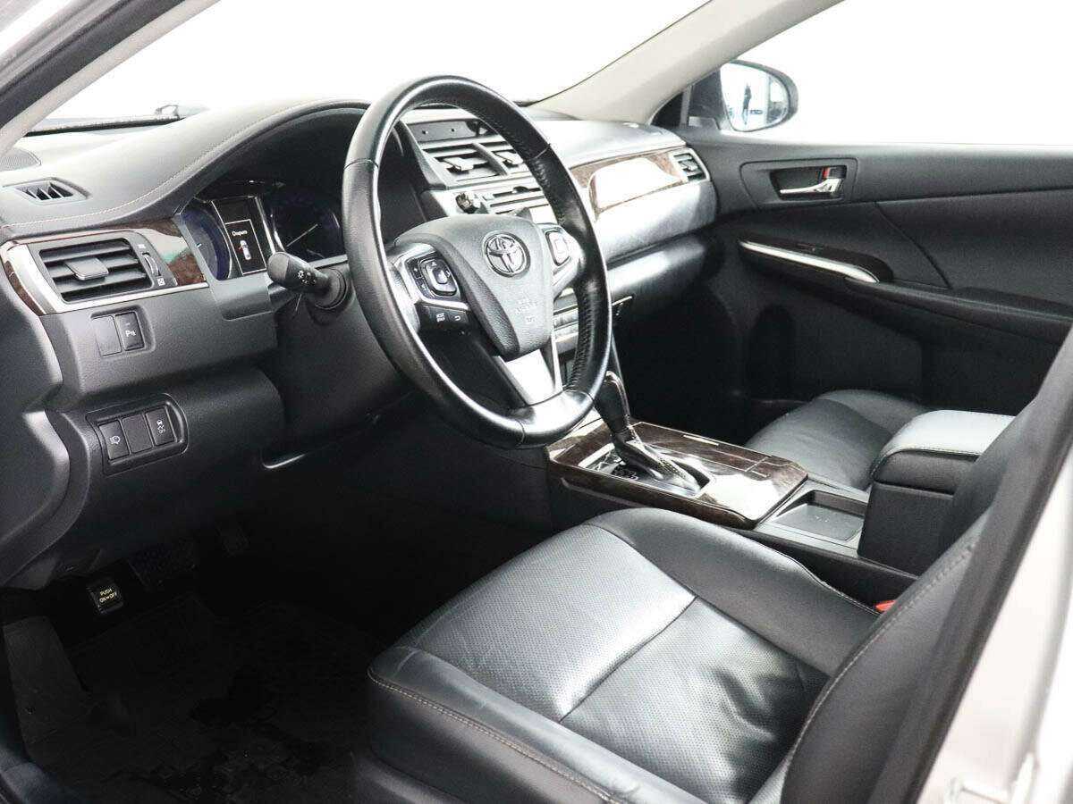 Toyota Camry, 2018 Фото №8