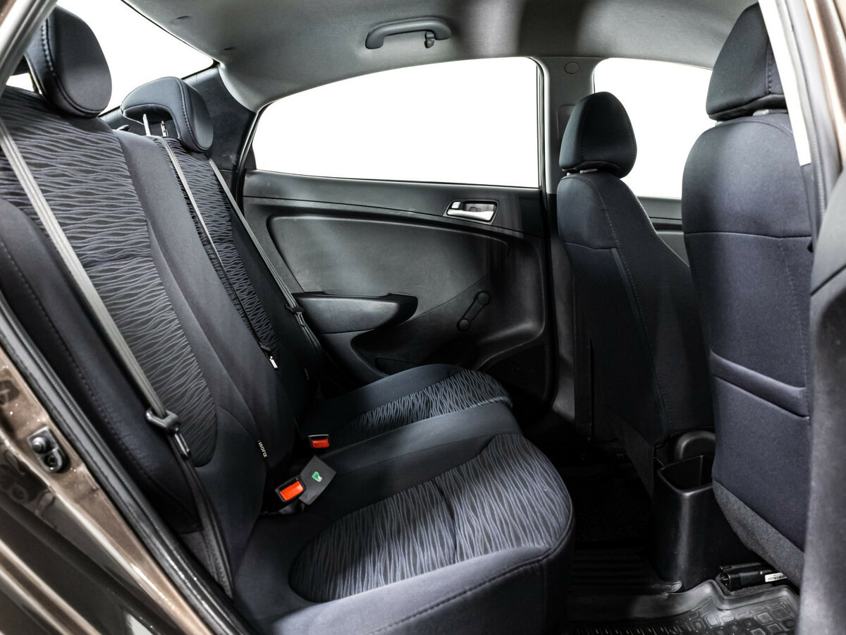 Hyundai Solaris I Рестайлинг, 2015 Фото №12