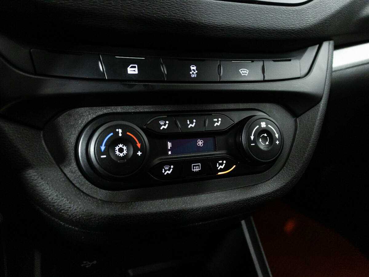 Lada (ВАЗ) Vesta, 2020 Фото №15