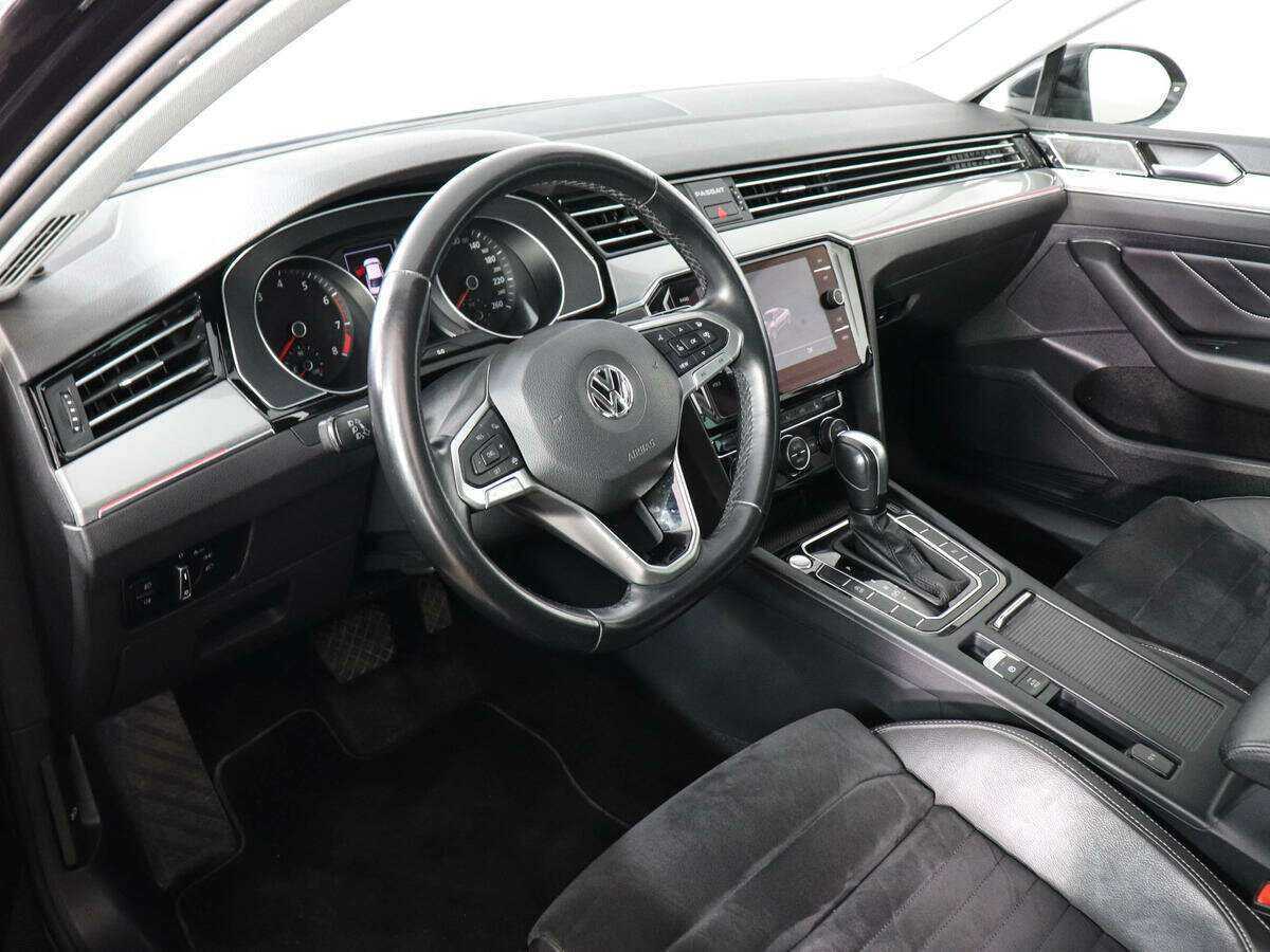 Volkswagen Passat, 2020 Фото №9