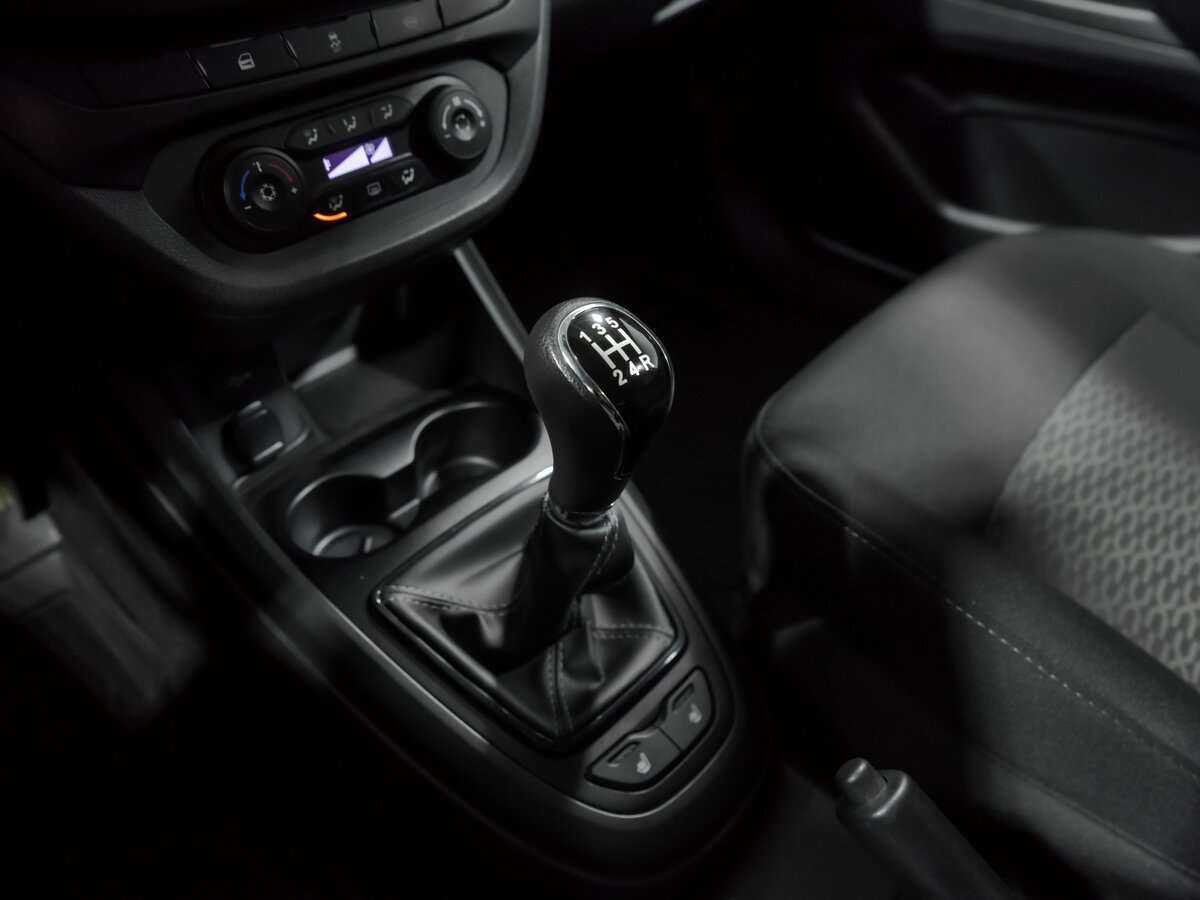 Lada (ВАЗ) Vesta SW, 2020 Фото №10