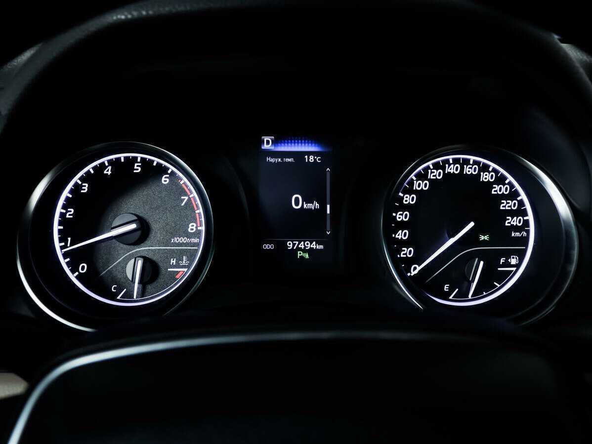 Toyota Camry, 2019 Фото №10