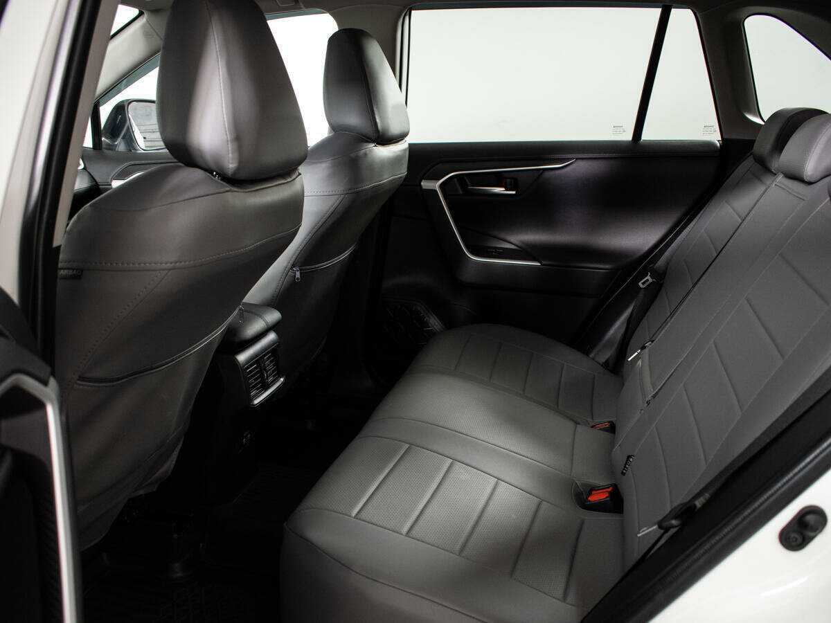 Toyota RAV4, 2020 Фото №8