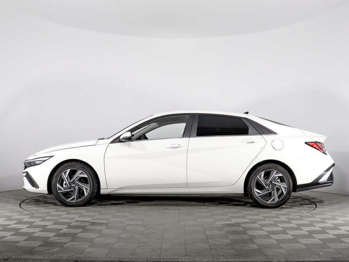 Hyundai Elantra, 2024 Фото №8