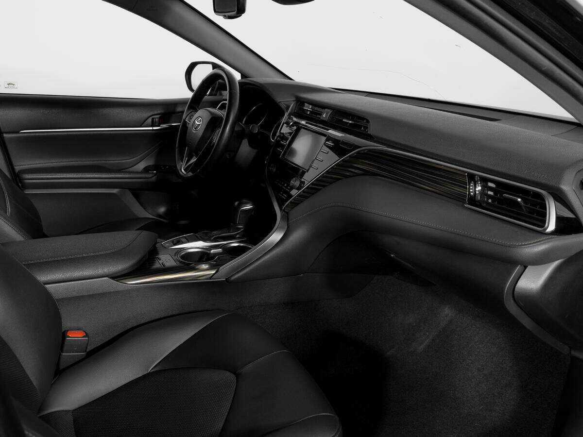 Toyota Camry, 2021 Фото №8
