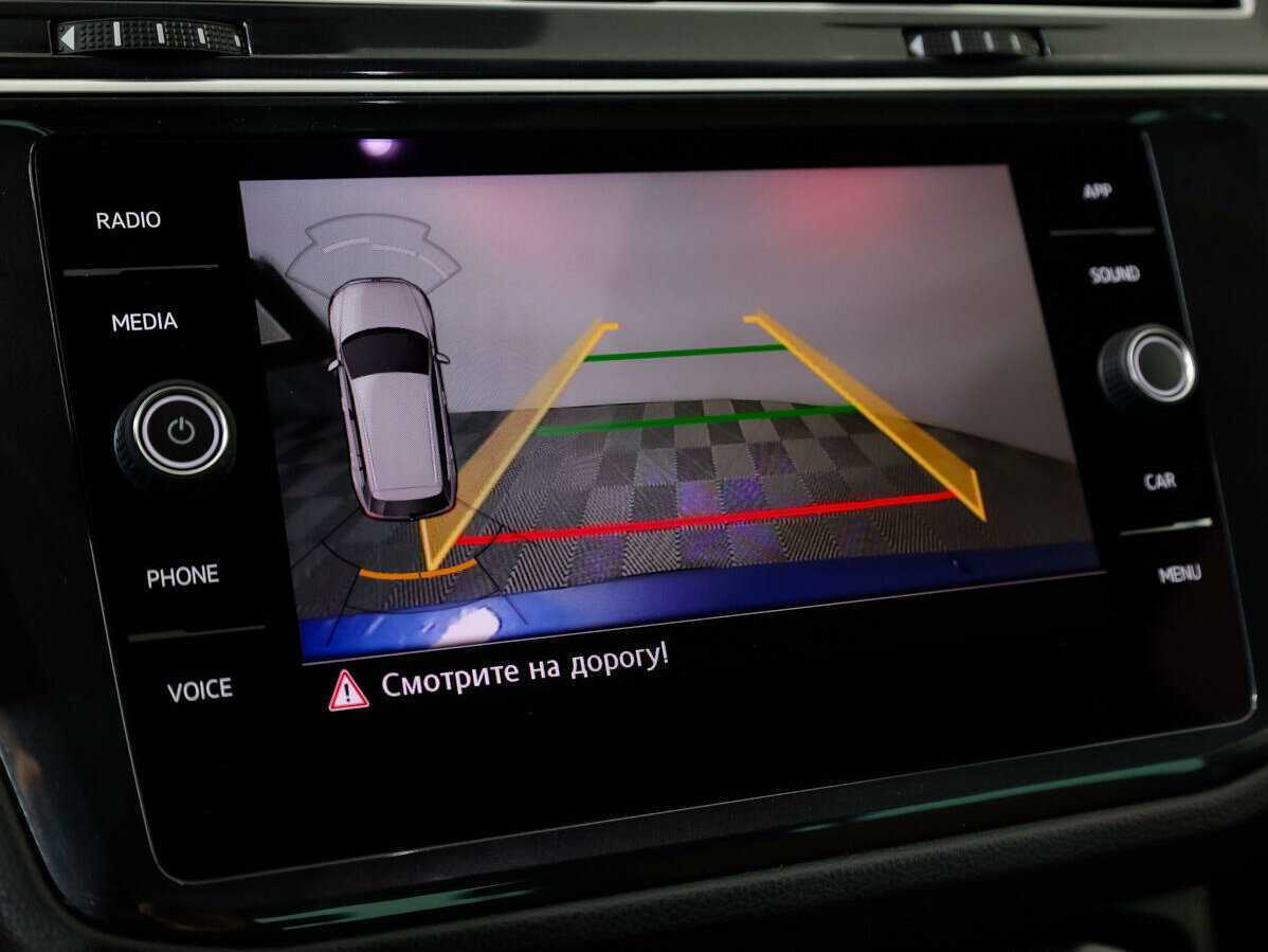 Volkswagen Tiguan, 2018 Фото №11