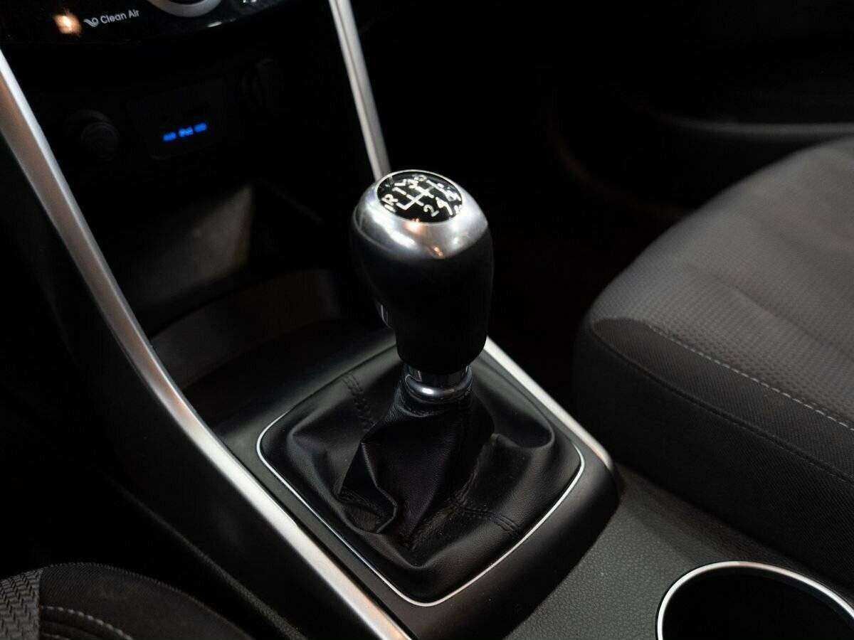 Hyundai i30, 2014 Фото №11