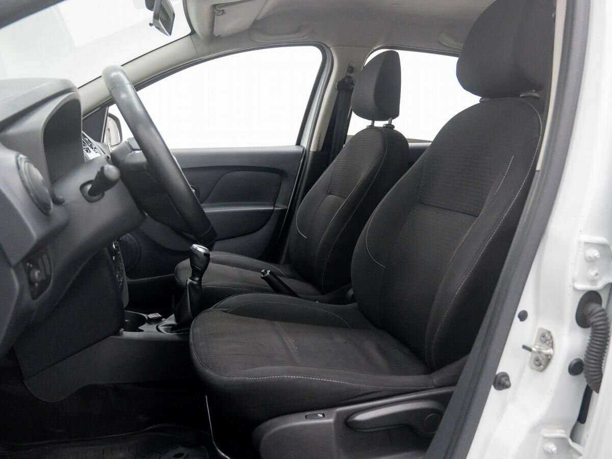 Renault Logan, 2020 Фото №12