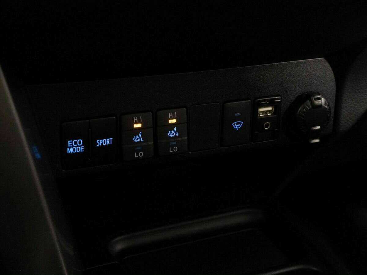 Toyota RAV4, 2018 Фото №23