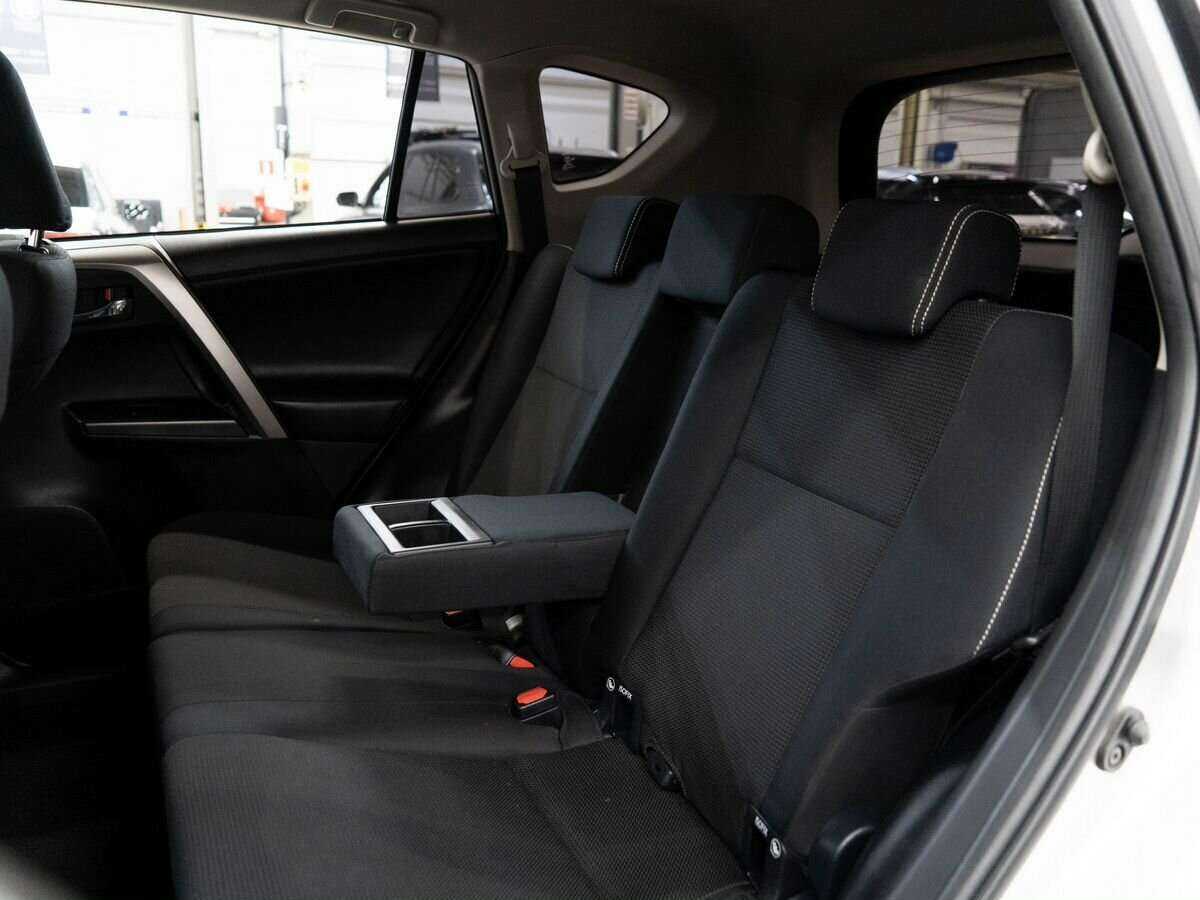 Toyota RAV4, 2016 - 45 000 км. | Фото №7