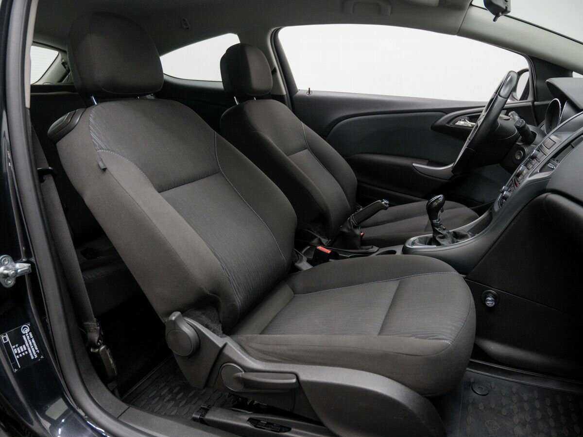 Opel Astra GTC, 2013 Фото №7