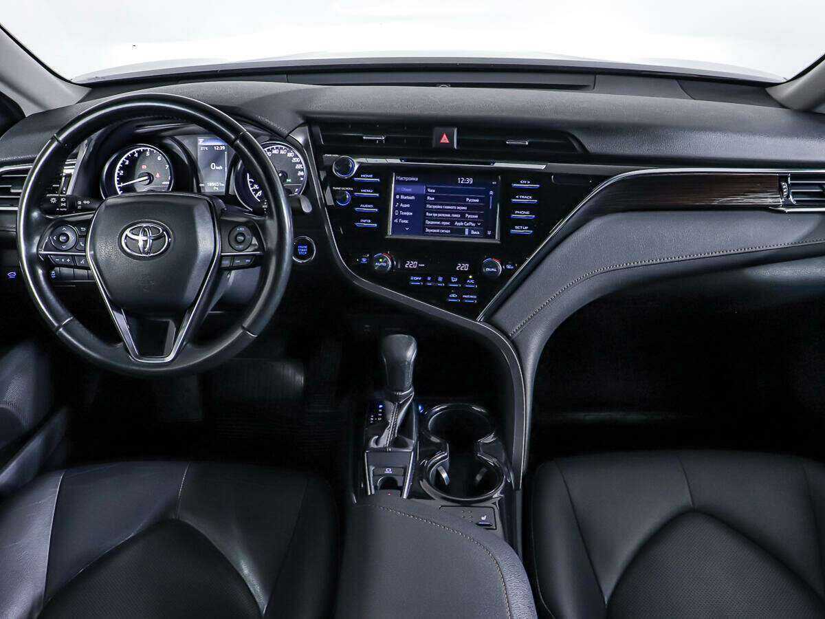 Toyota Camry, 2020 Фото №6