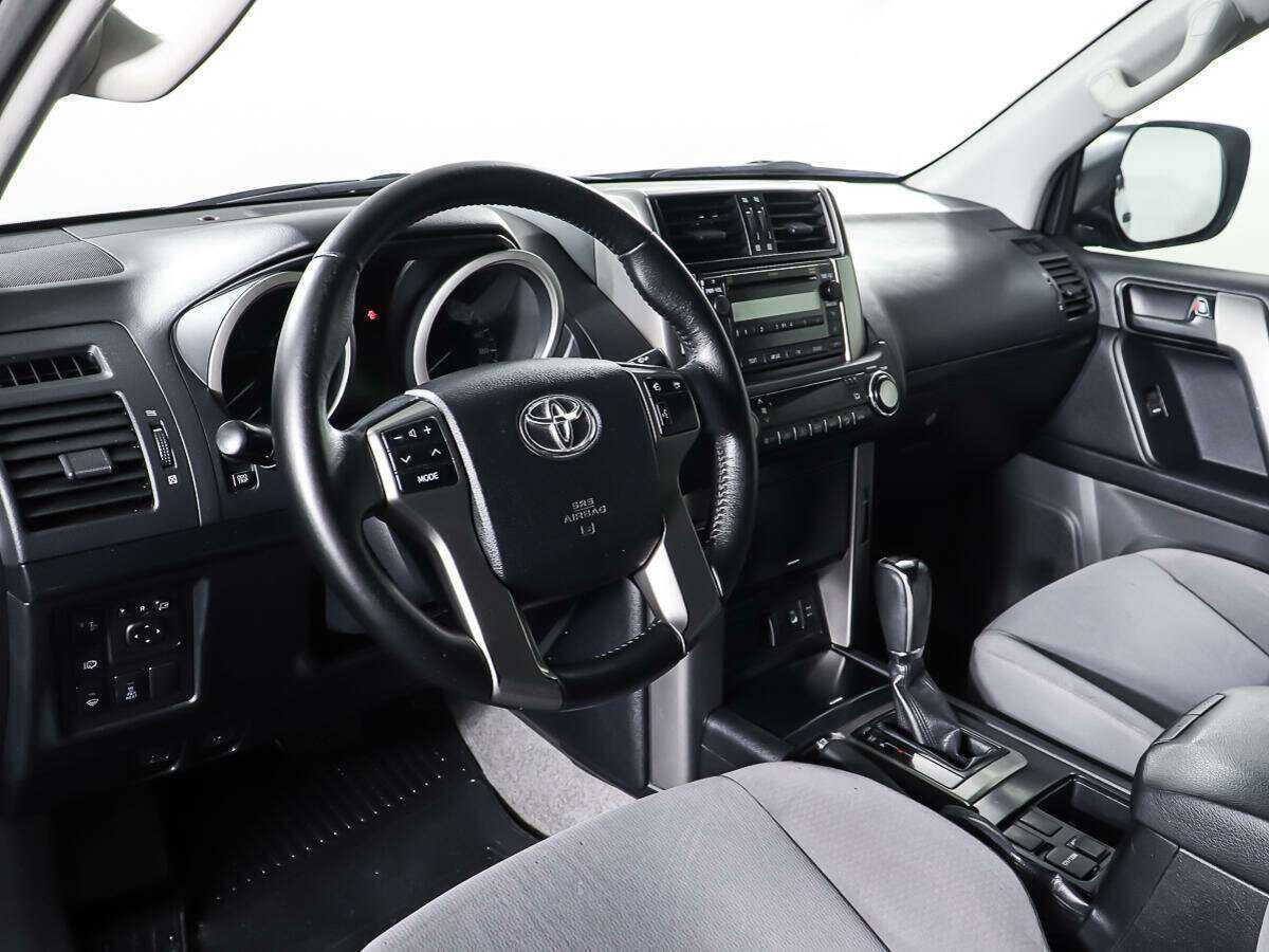 Toyota Land Cruiser Prado, 2012 Фото №13