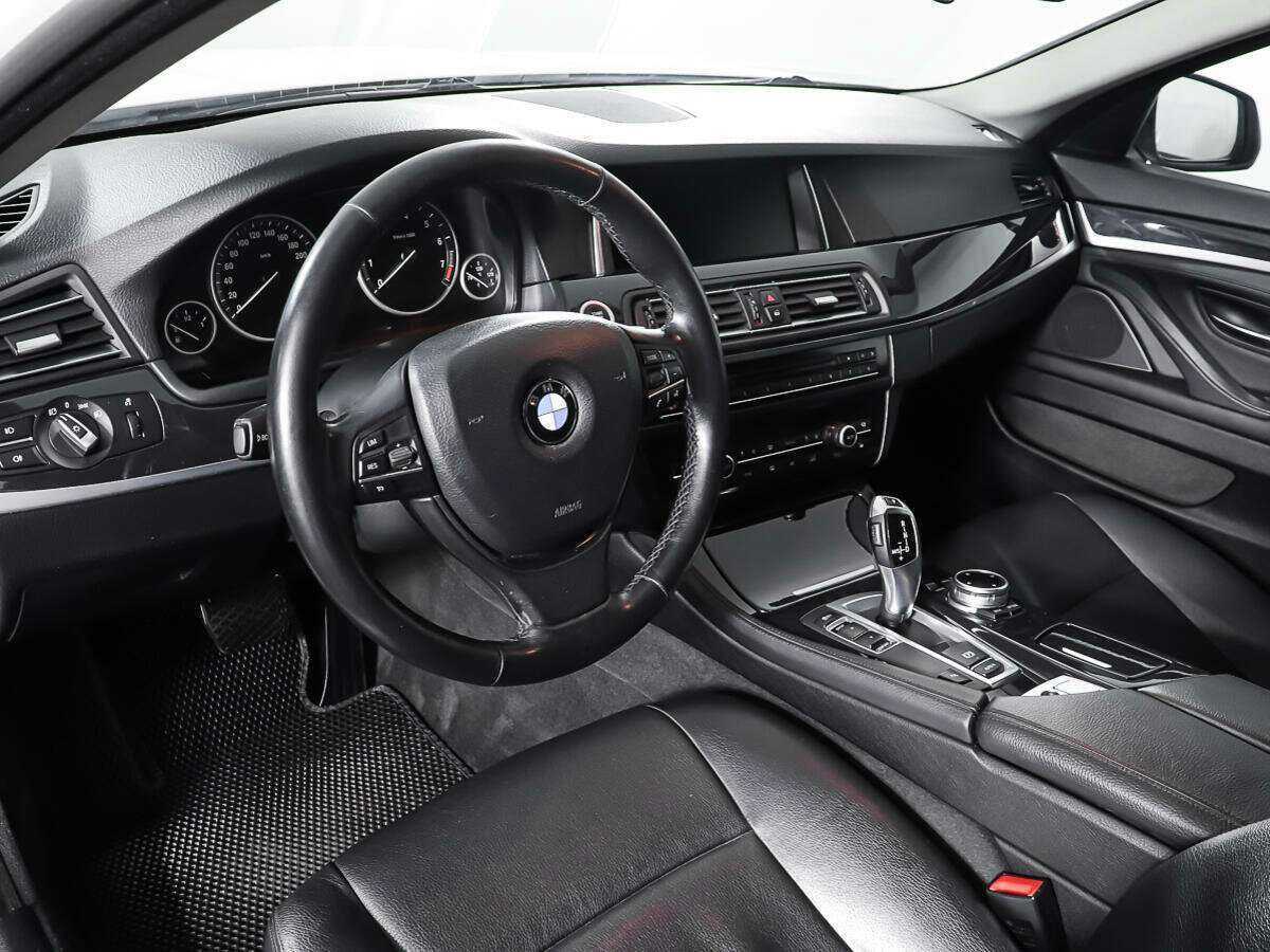 BMW 5 серии 520i, 2013 Фото №13
