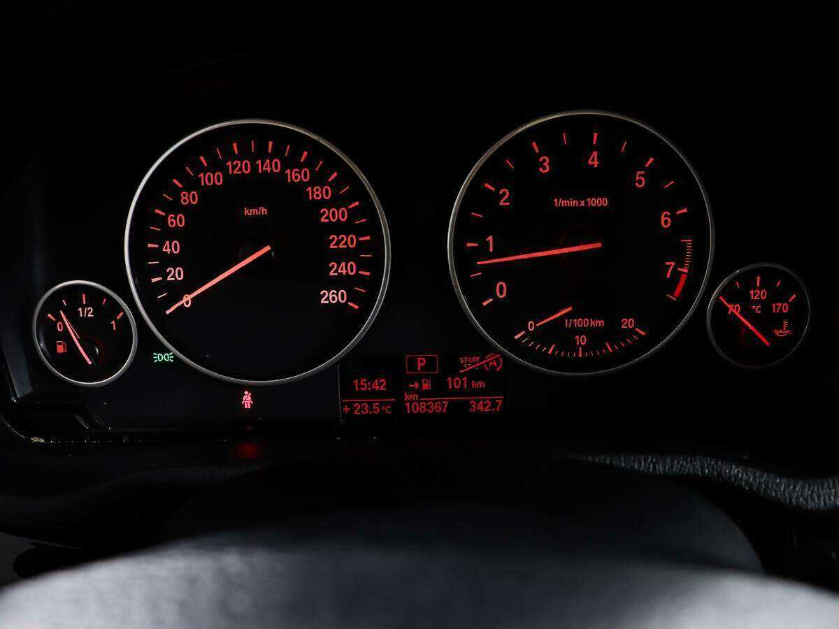 BMW X3 28i xDrive, 2014 Фото №14