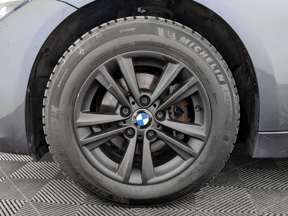 BMW 3 серии 318i, 2018 Фото №18