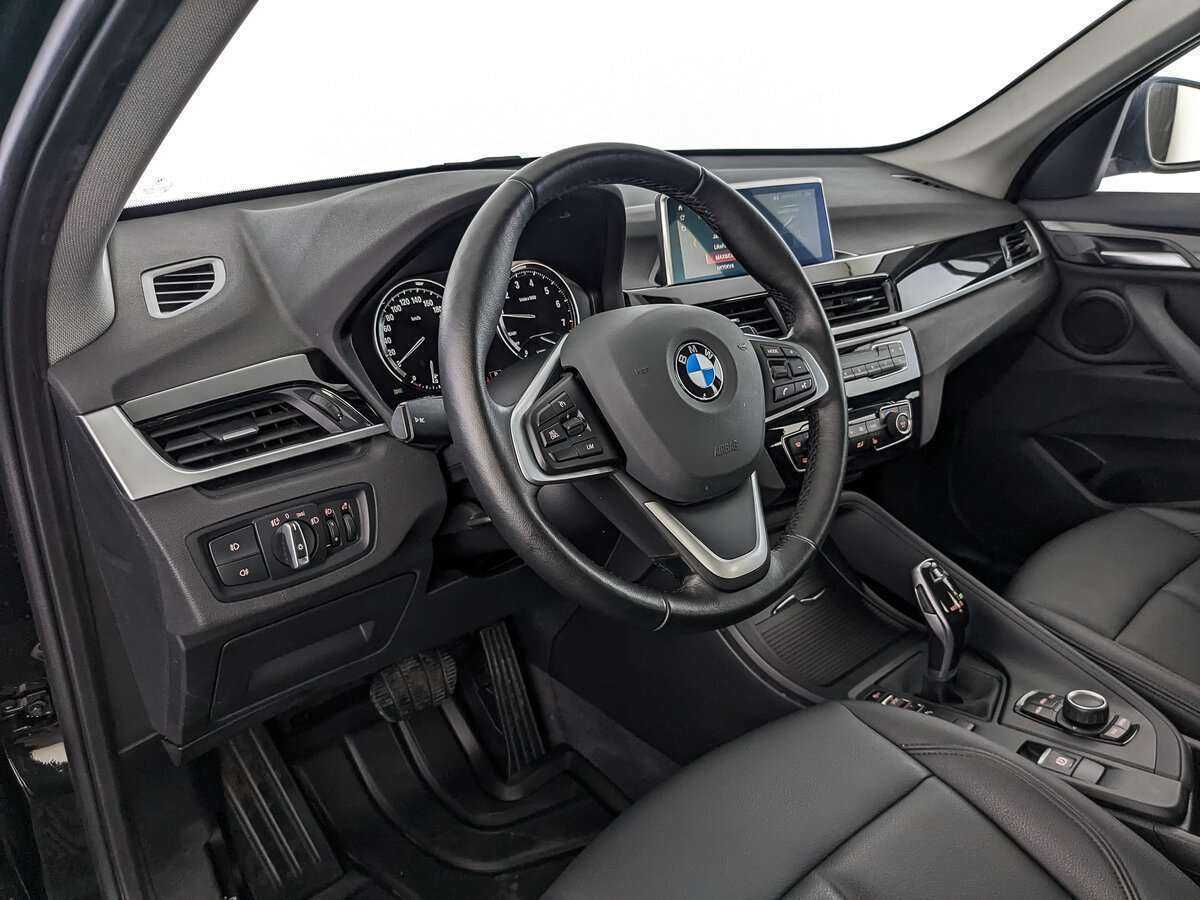 BMW X1 18i sDrive, 2021 Фото №13