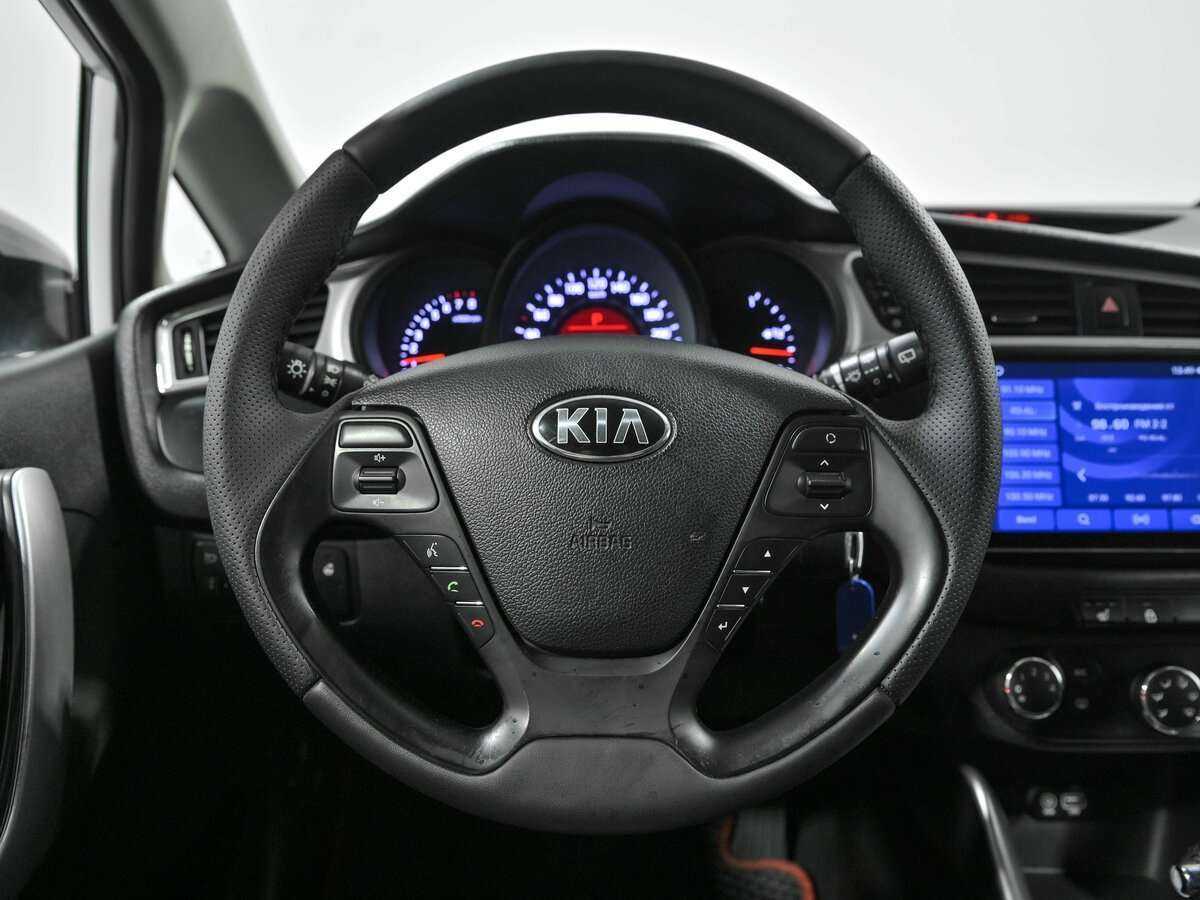 Kia Ceed, 2018 Фото №8
