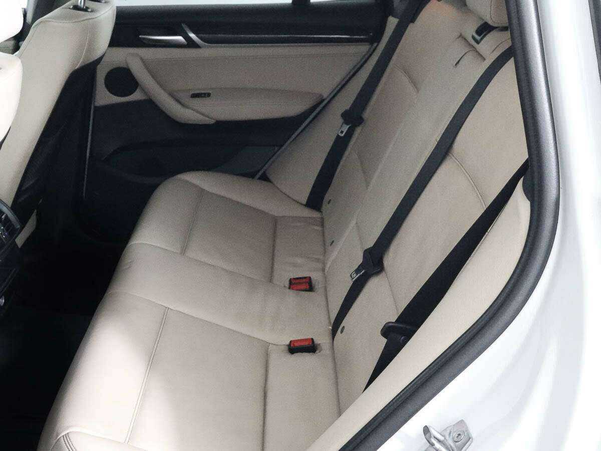 BMW X3 28i xDrive, 2015 Фото №9