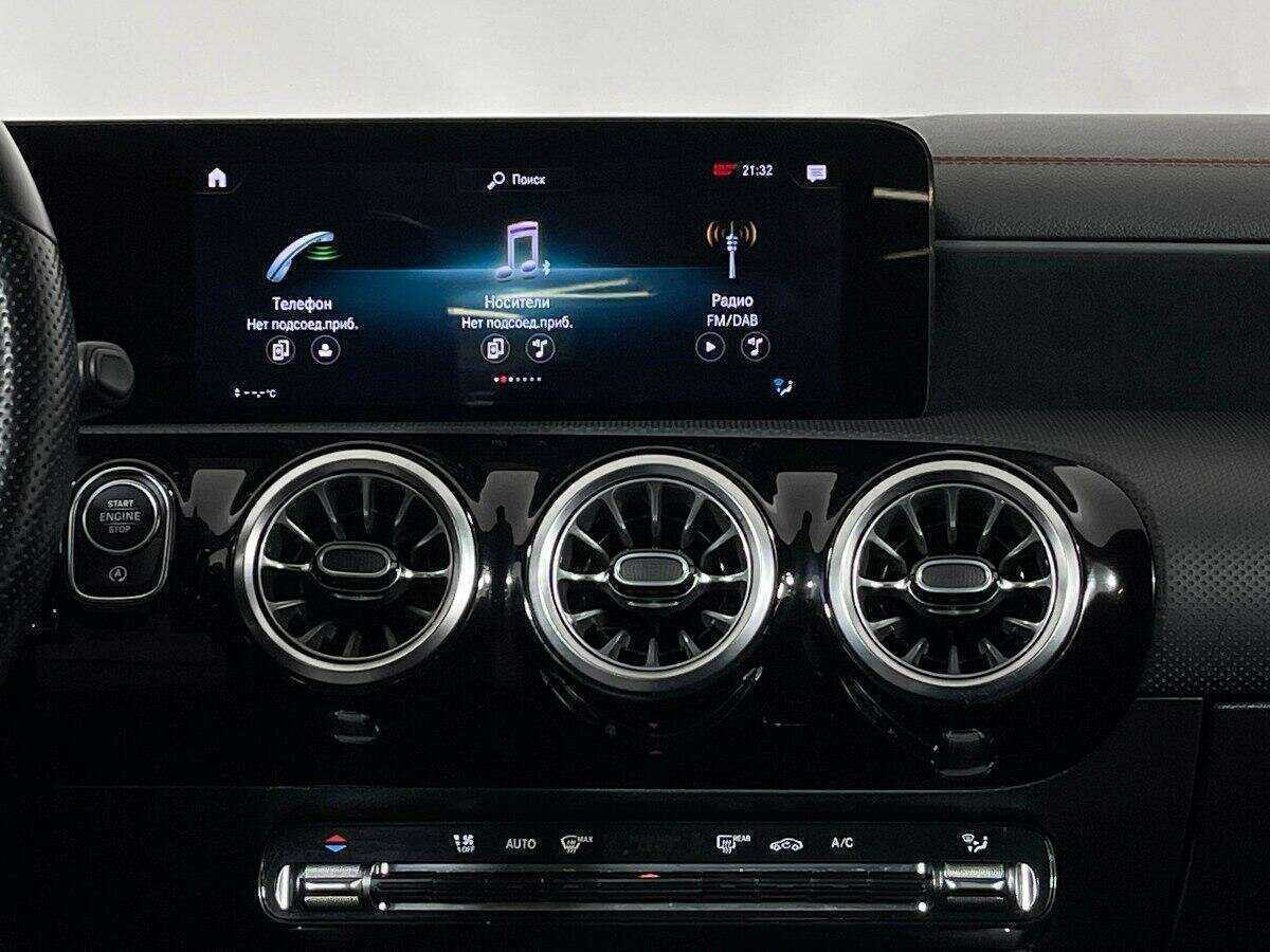 Mercedes-Benz CLA 200, 2021 Фото №13