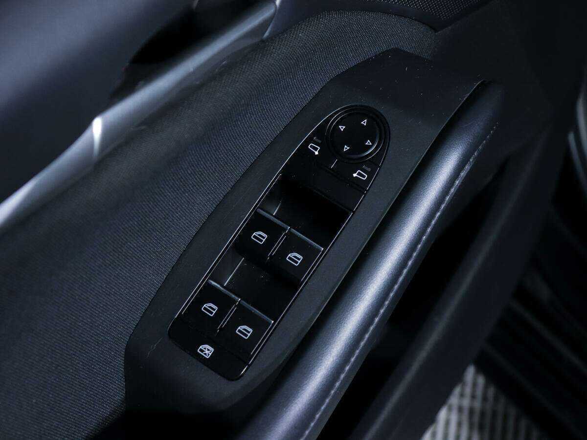 Mazda 3, 2020 Фото №14