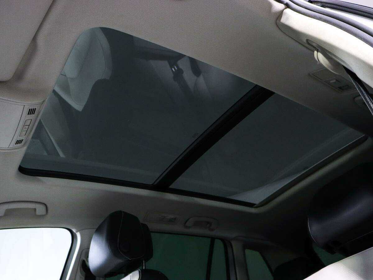 Volkswagen Tiguan, 2018 Фото №15