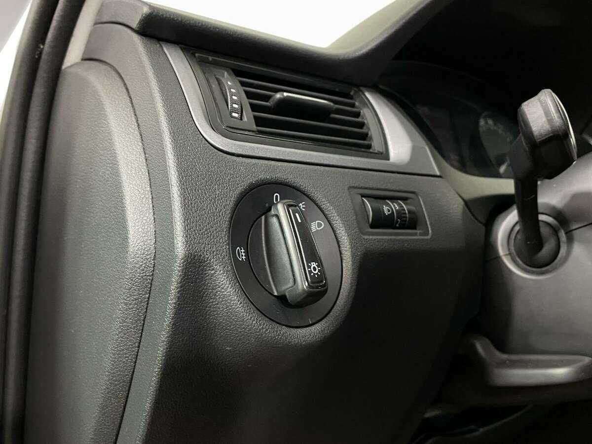 Skoda Rapid, 2016 Фото №8