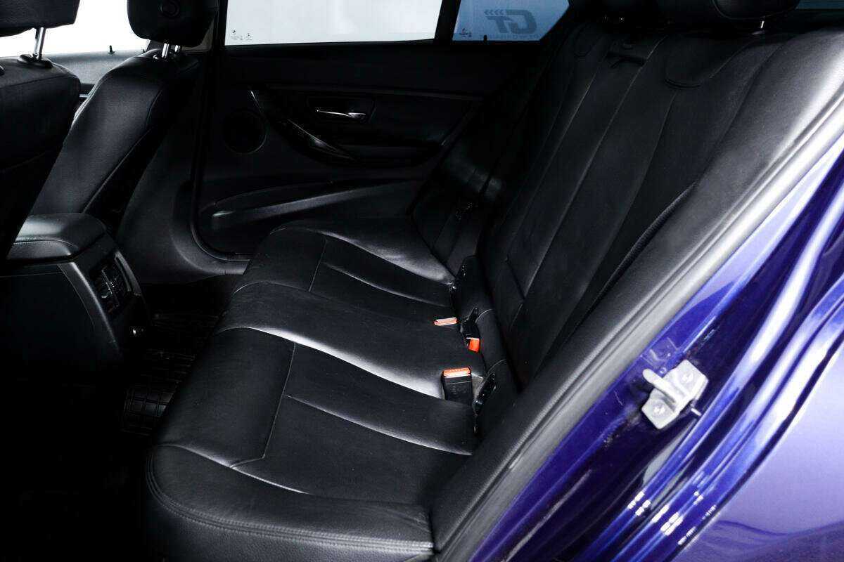 BMW 3 серии 320i xDrive, 2016 Фото №11