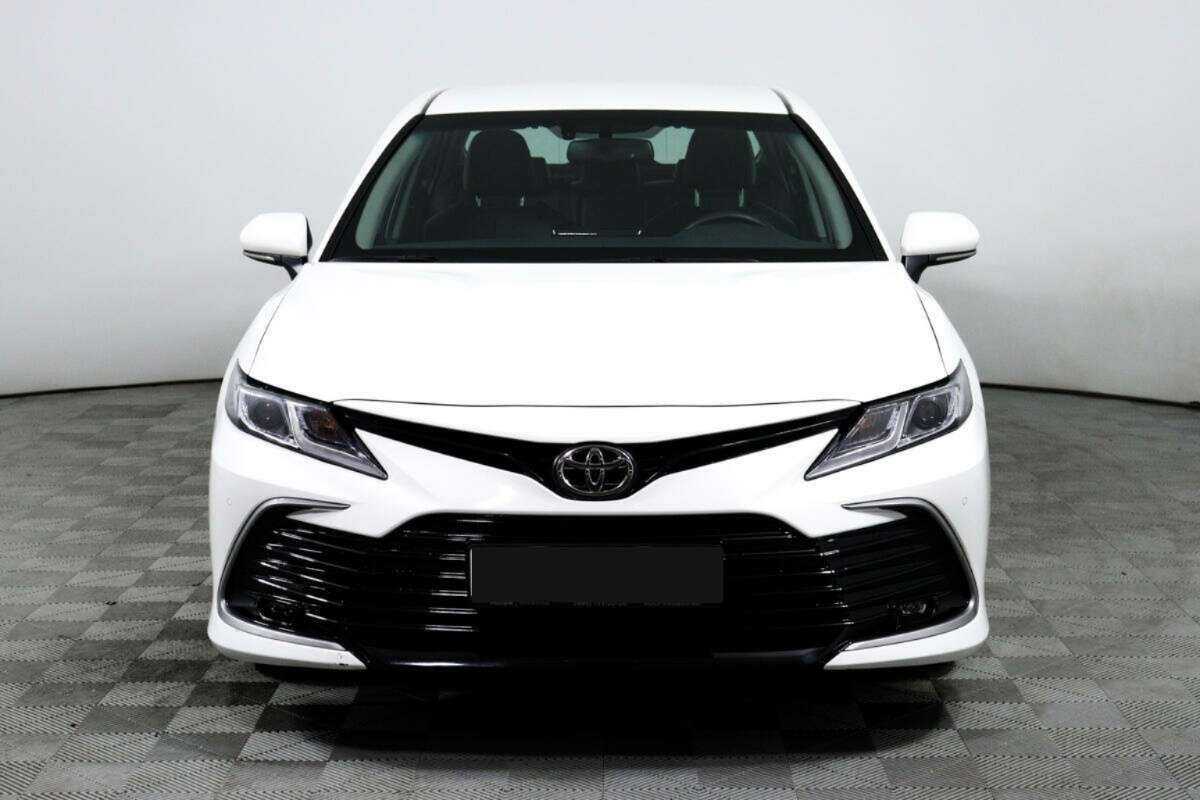 Toyota Camry, 2021 - 14 207 км. | Фото №2