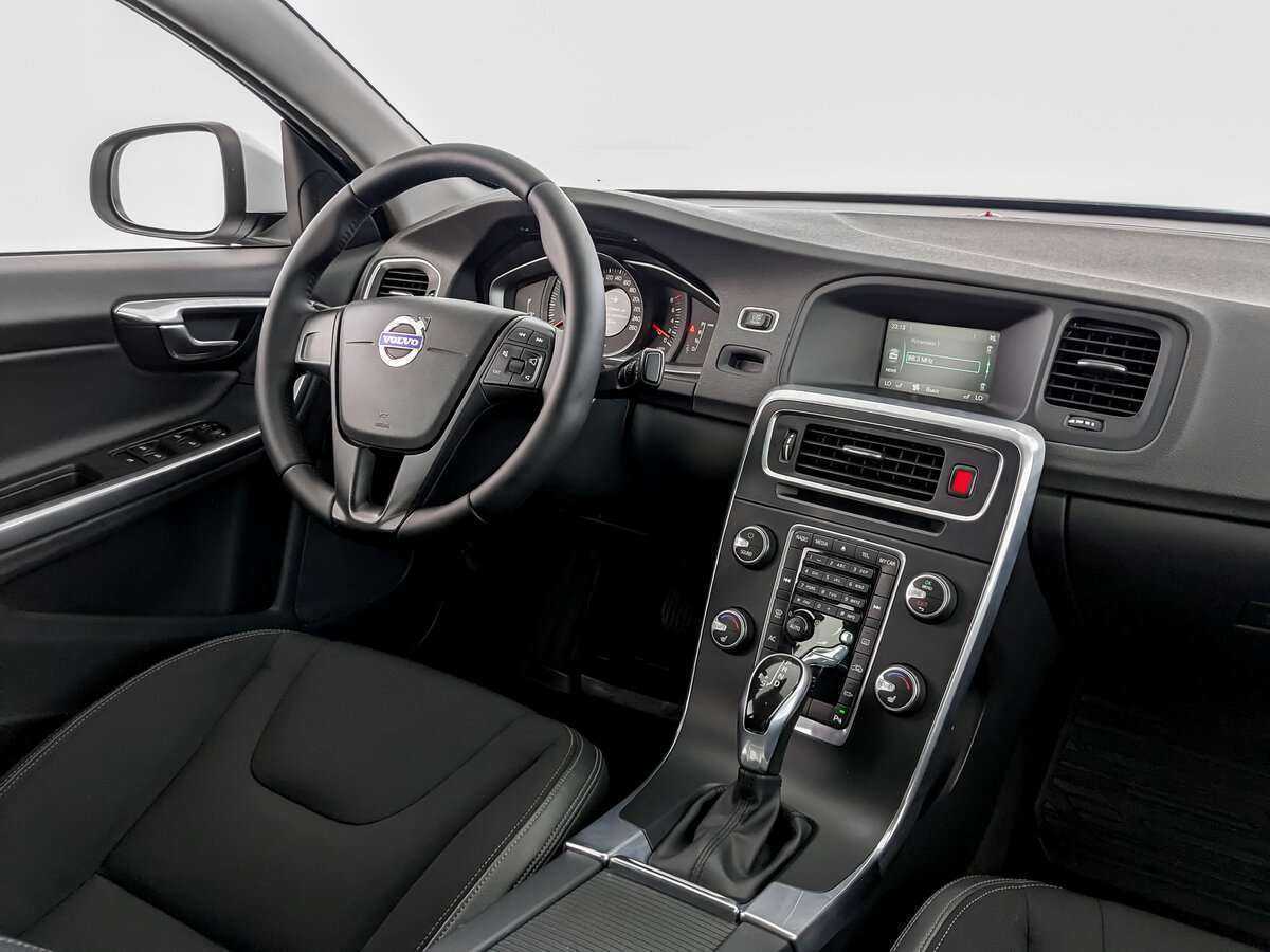 Volvo S60, 2015 Фото №24