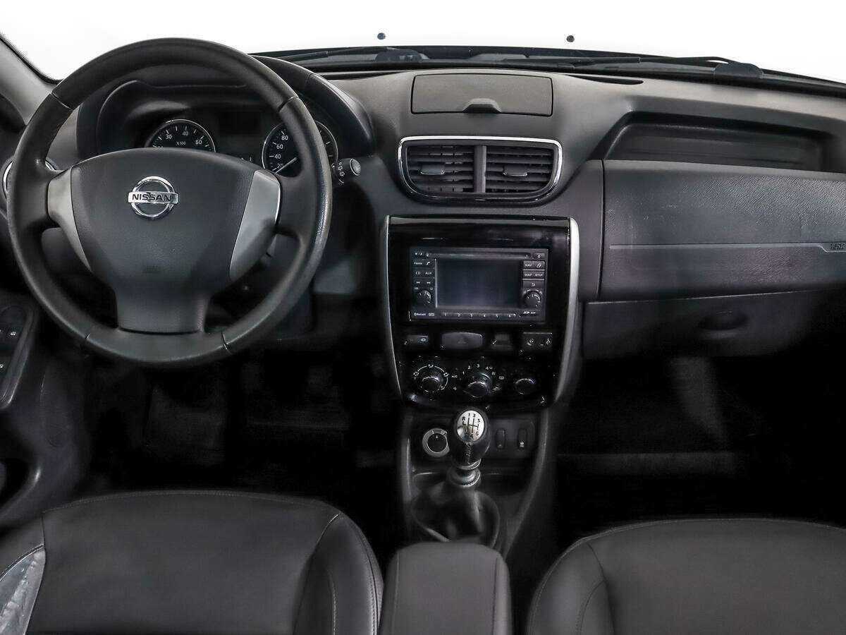 Nissan Terrano, 2015 Фото №11