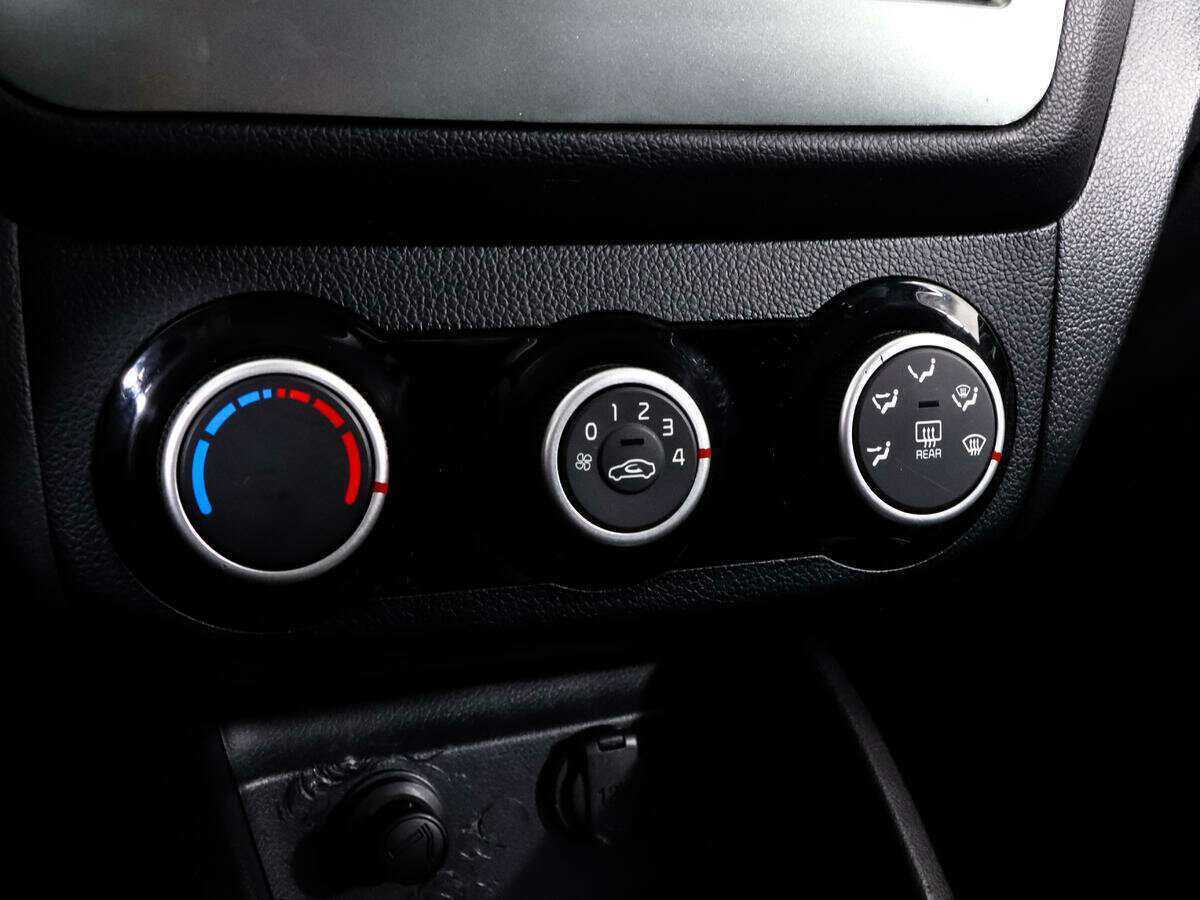 Kia Rio, 2016 Фото №13