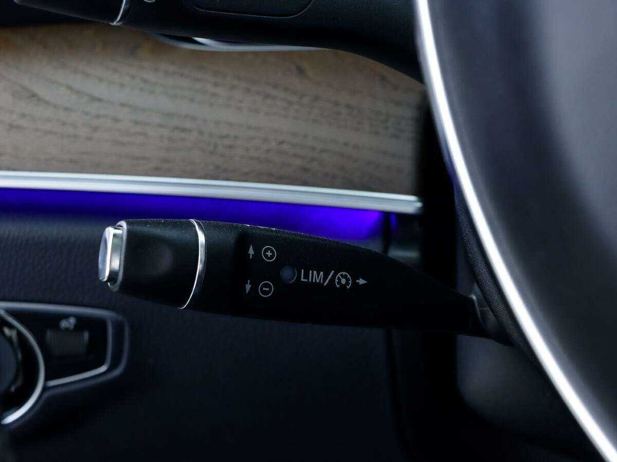 Mercedes-Benz E-Класс 200, 2017 Фото №22