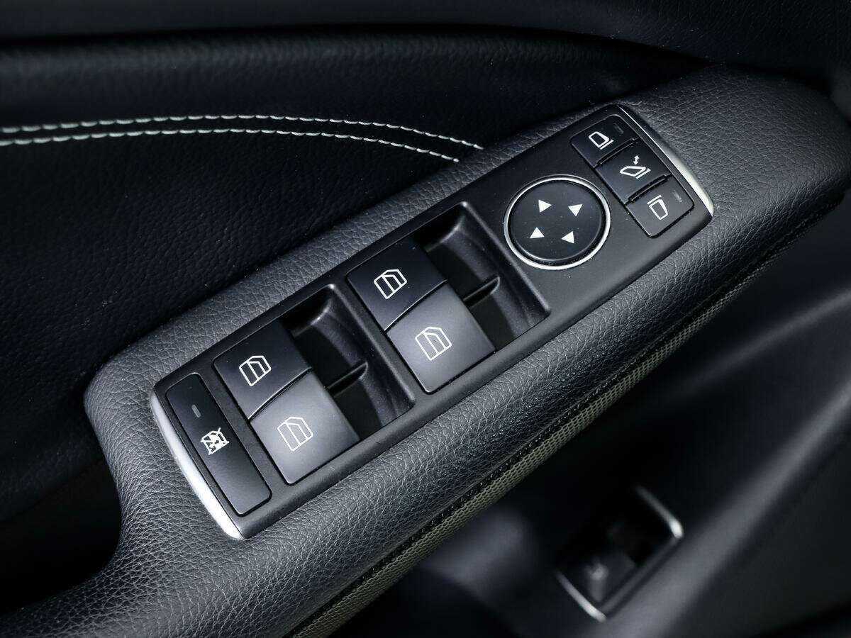 Mercedes-Benz CLA 200, 2015 Фото №16