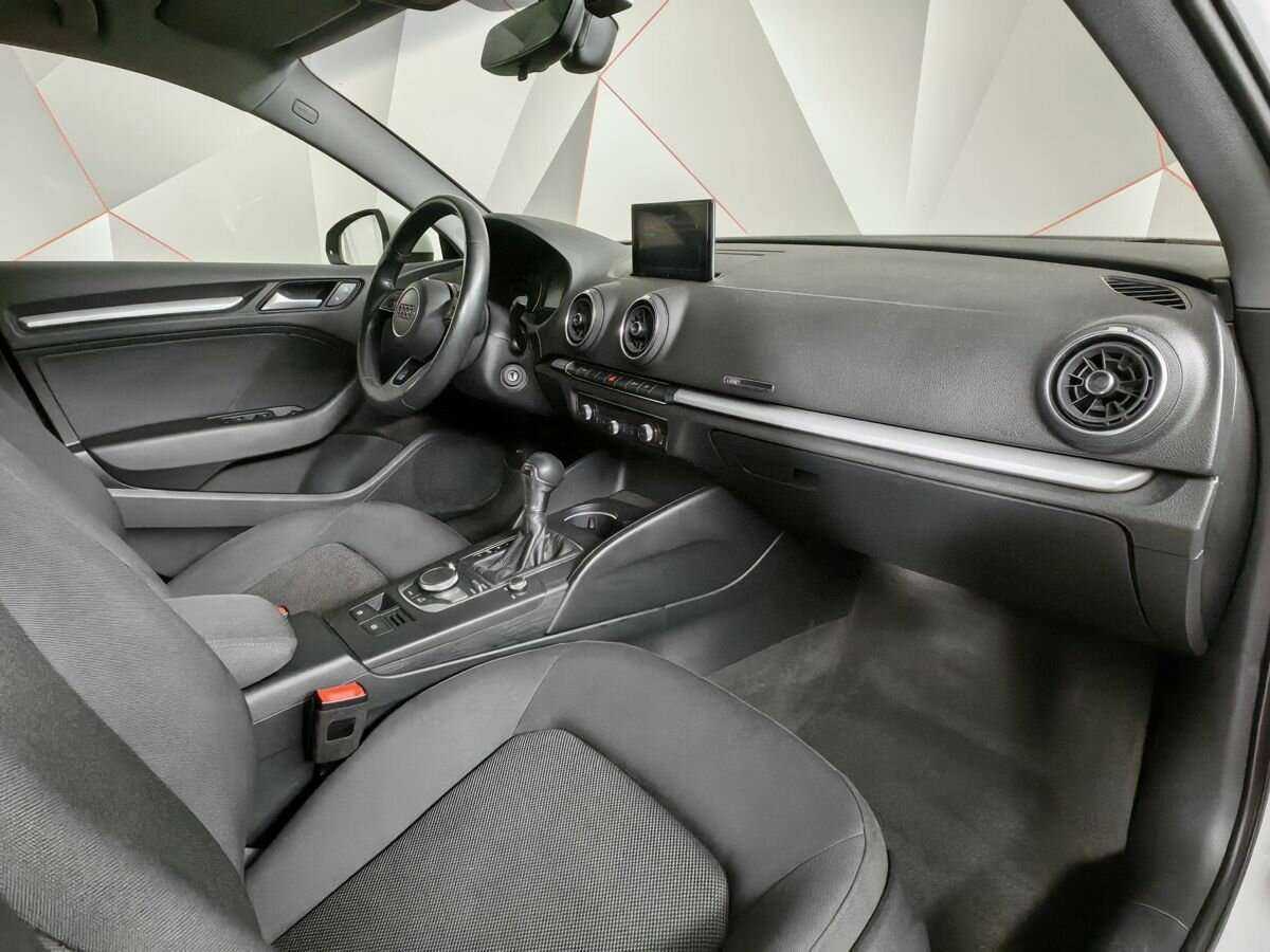 Audi A3, 2019 Фото №9