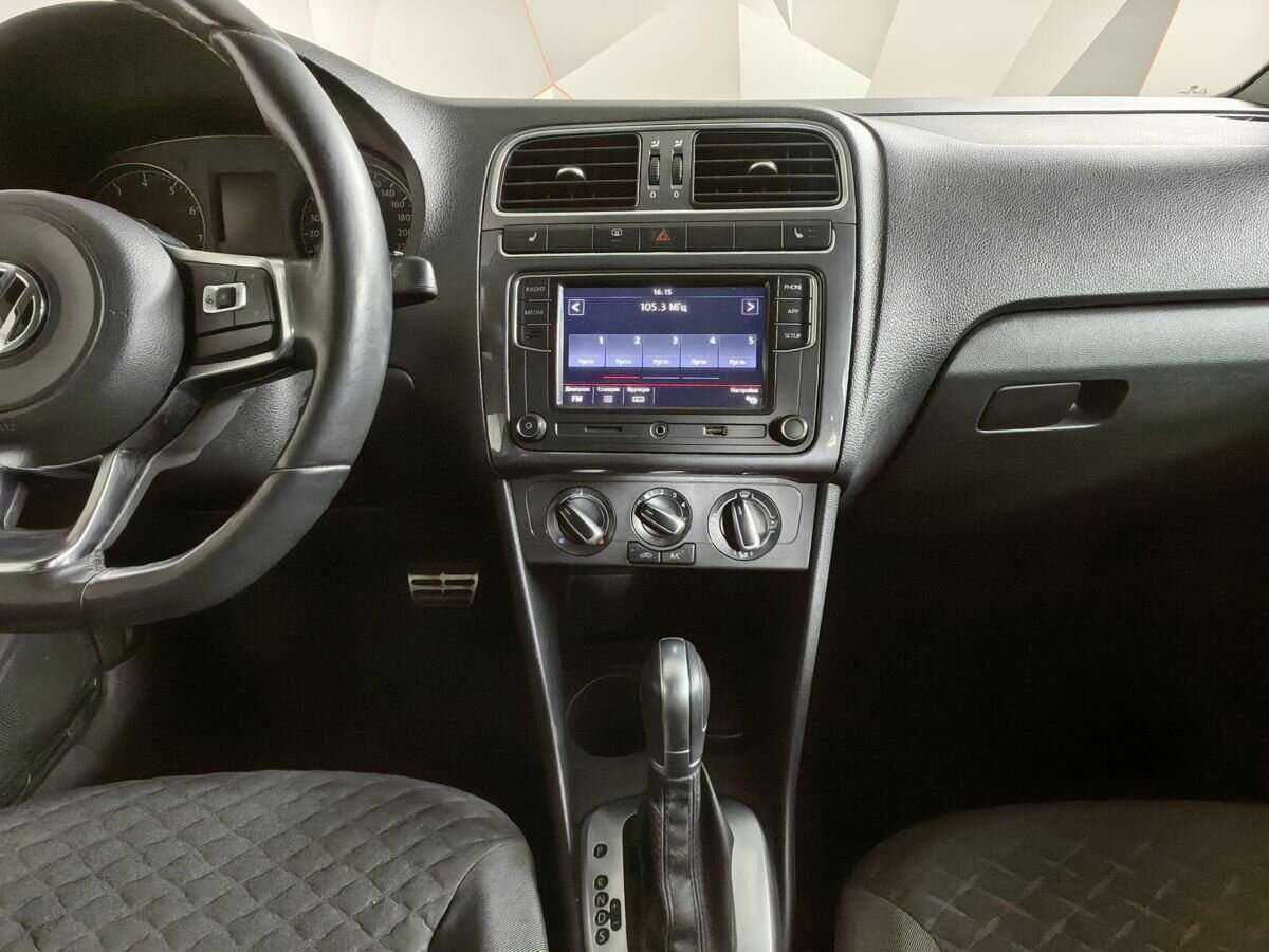 Volkswagen Polo, 2018 Фото №11