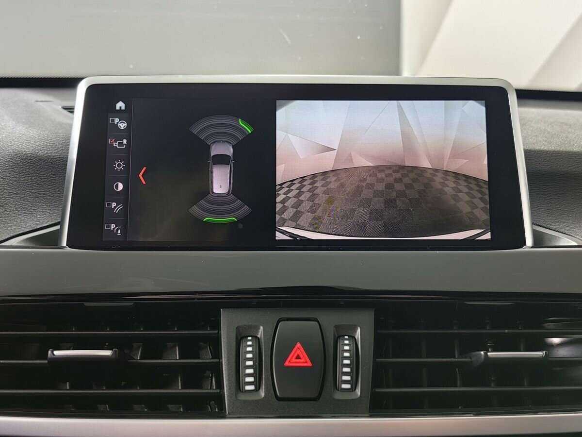 BMW X1 18i sDrive, 2020 Фото №16