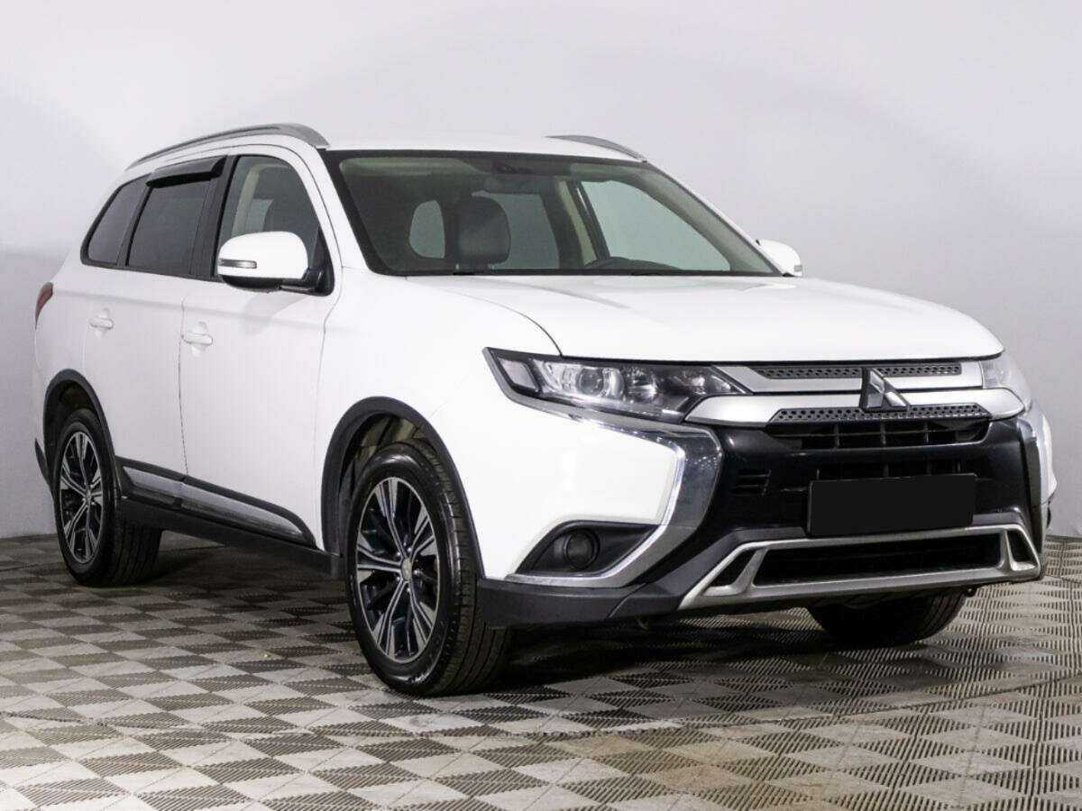 Mitsubishi Outlander, 2019 - 108 009 км. | Фото №3