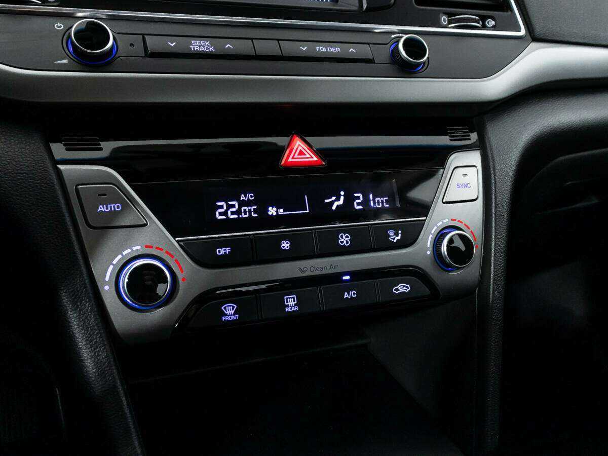 Hyundai Elantra, 2017 Фото №16