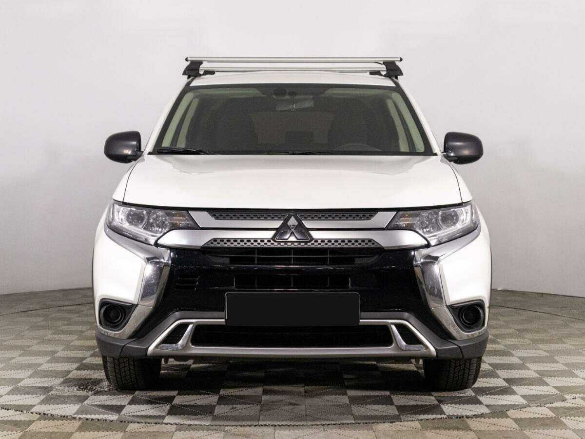 Mitsubishi Outlander, 2020 - 84 000 км. | Фото №2