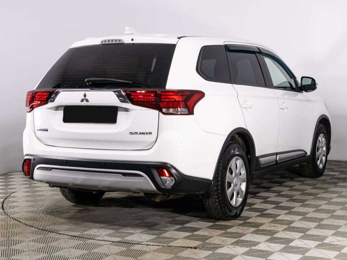 Mitsubishi Outlander, 2019 - 131 160 км. | Фото №5