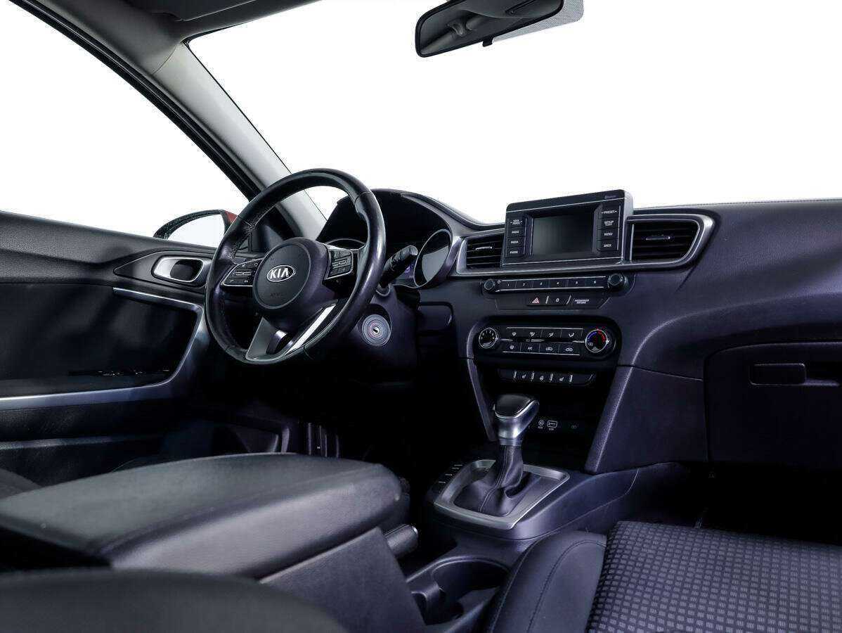 Kia Ceed, 2019 Фото №8