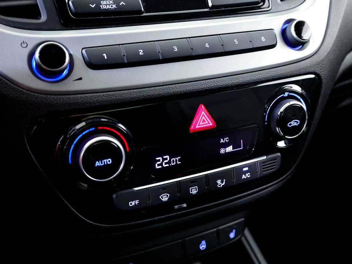 Hyundai Solaris, 2017 Фото №16