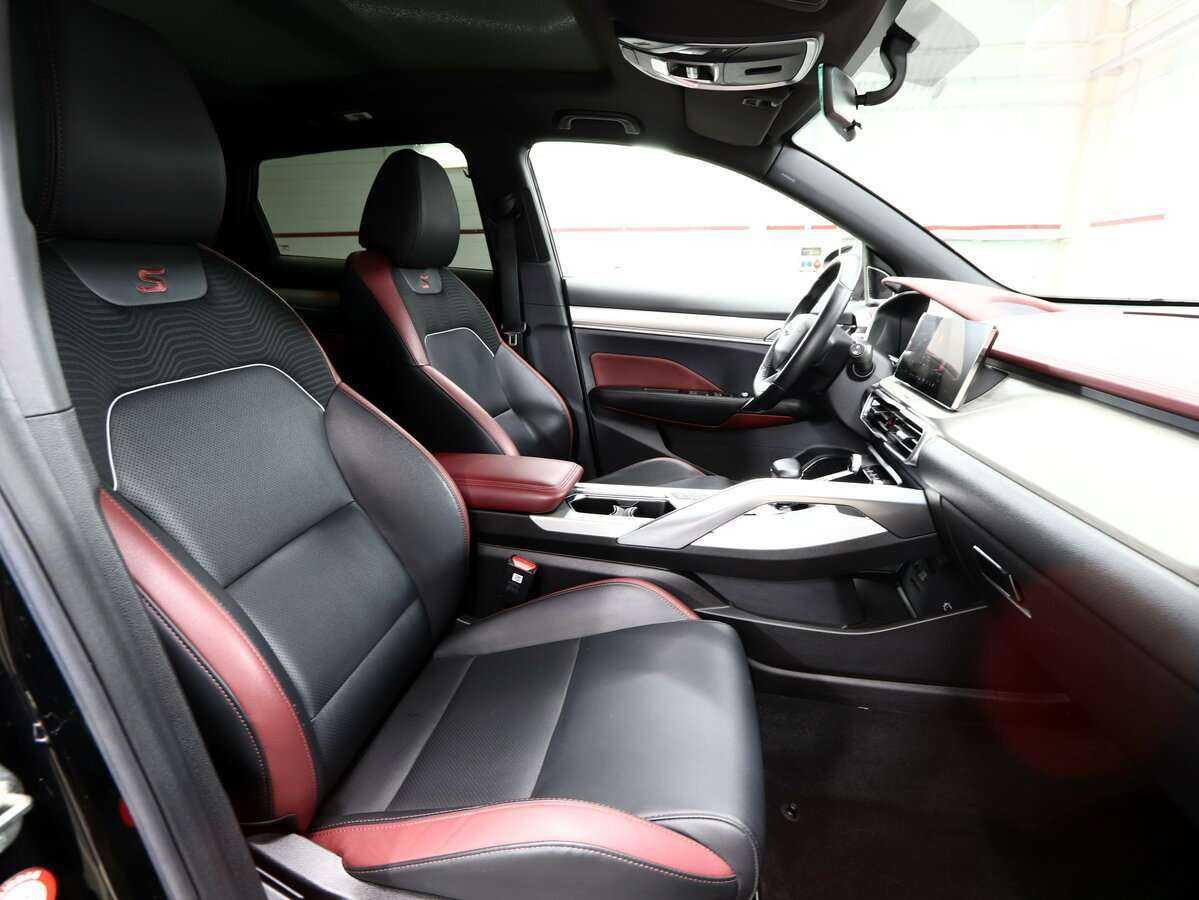 Geely Coolray, 2022 Фото №9