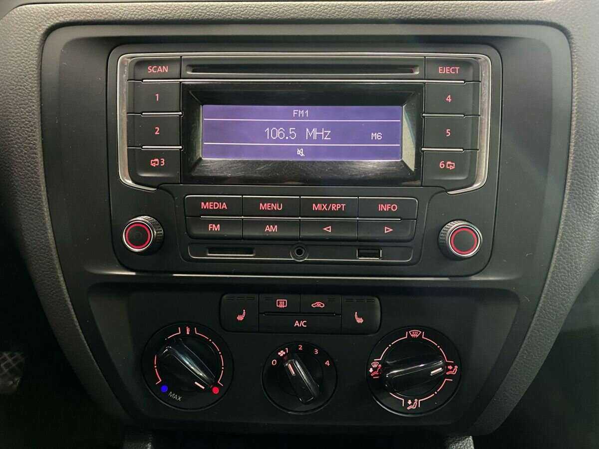 Volkswagen Jetta, 2014 Фото №13