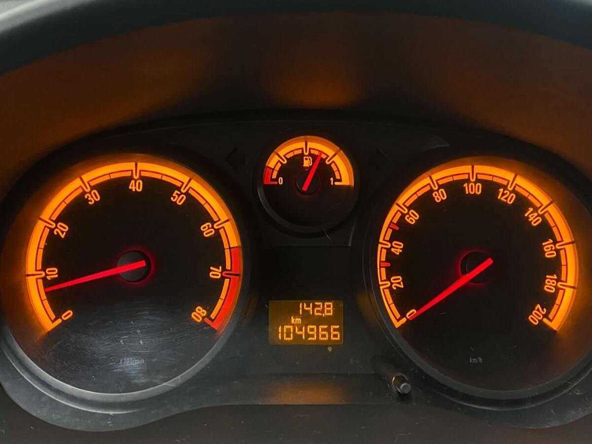 Opel Corsa, 2012 Фото №12