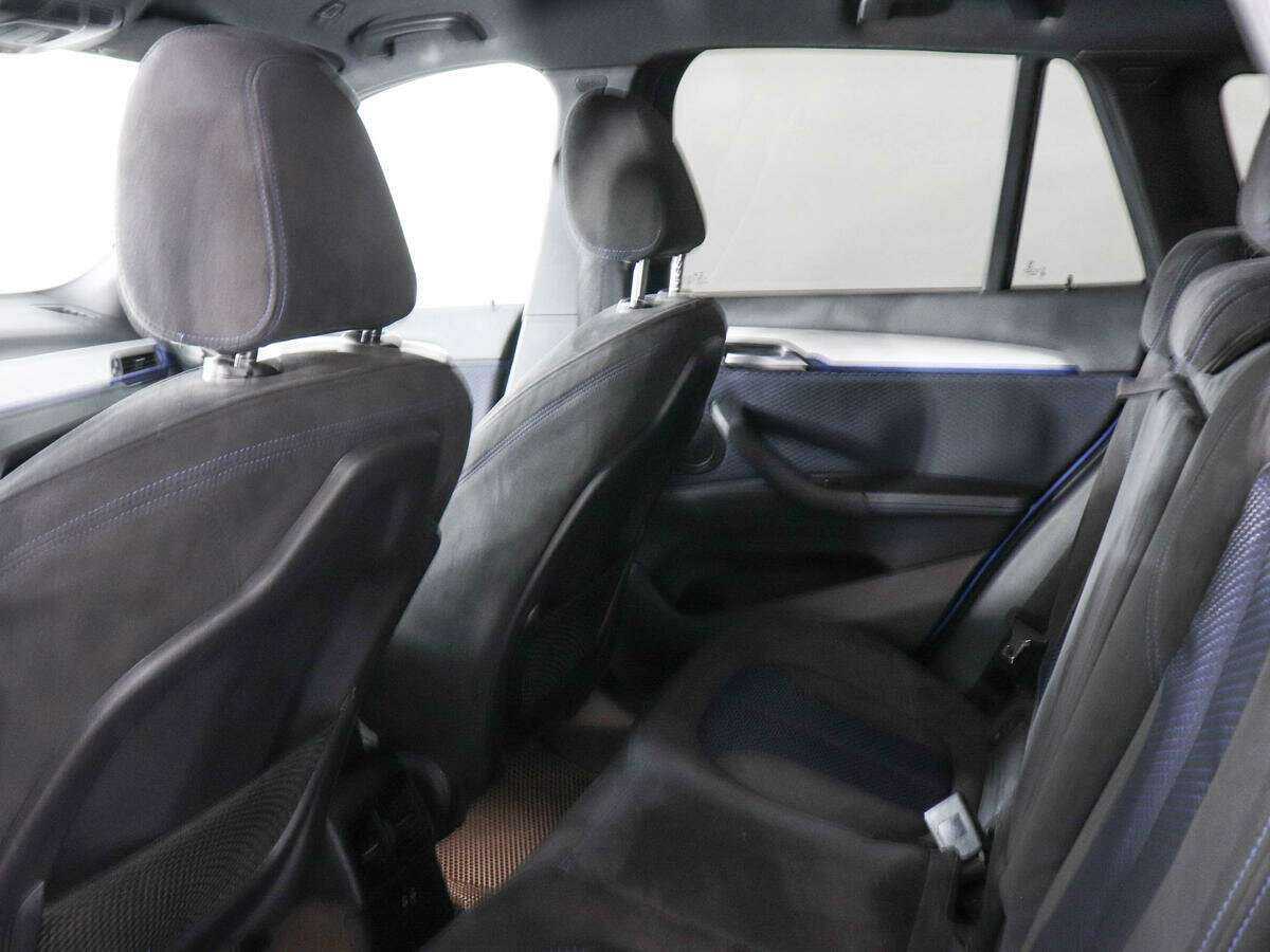 BMW X1 20i xDrive, 2018 Фото №10