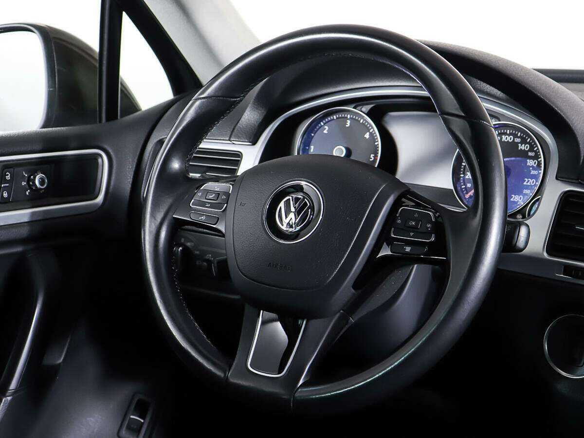 Volkswagen Touareg, 2013 Фото №15