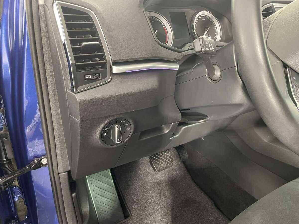Skoda Karoq, 2020 - 64 989 км. | Фото №6